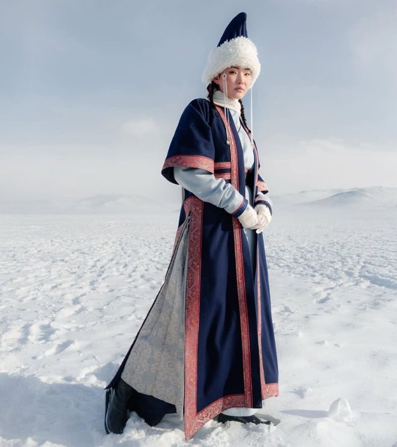 elbegdorj's tweet photo. ✨Team Mongolia. Truly iconic. This is what national pride looks like. Elegance stitched with tradition, pride woven into every detail. This outfit isn’t just sportswear — it’s history, identity, and spirit on the world stage🌏🇲🇳 https://t.co/p5qoh5DIhf