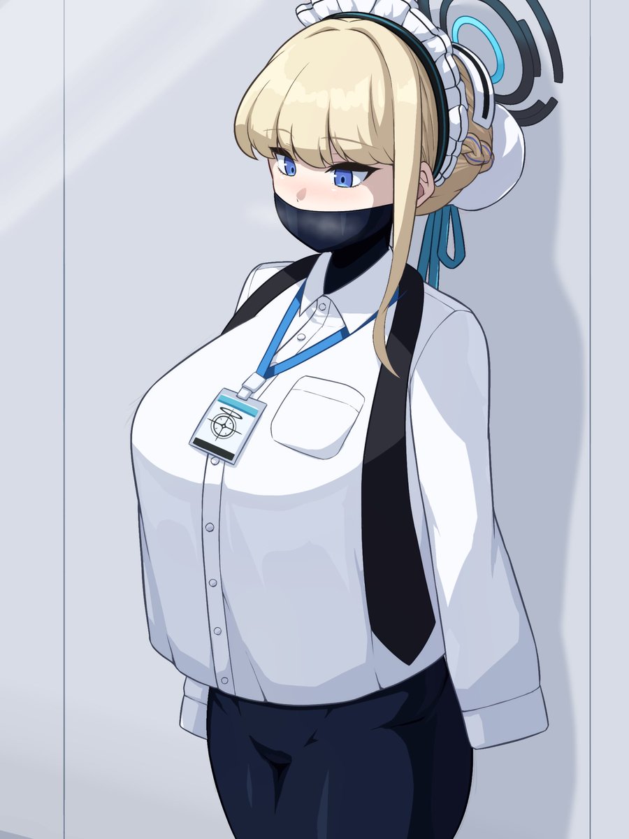 先生専用のハンガーと化したトキ 