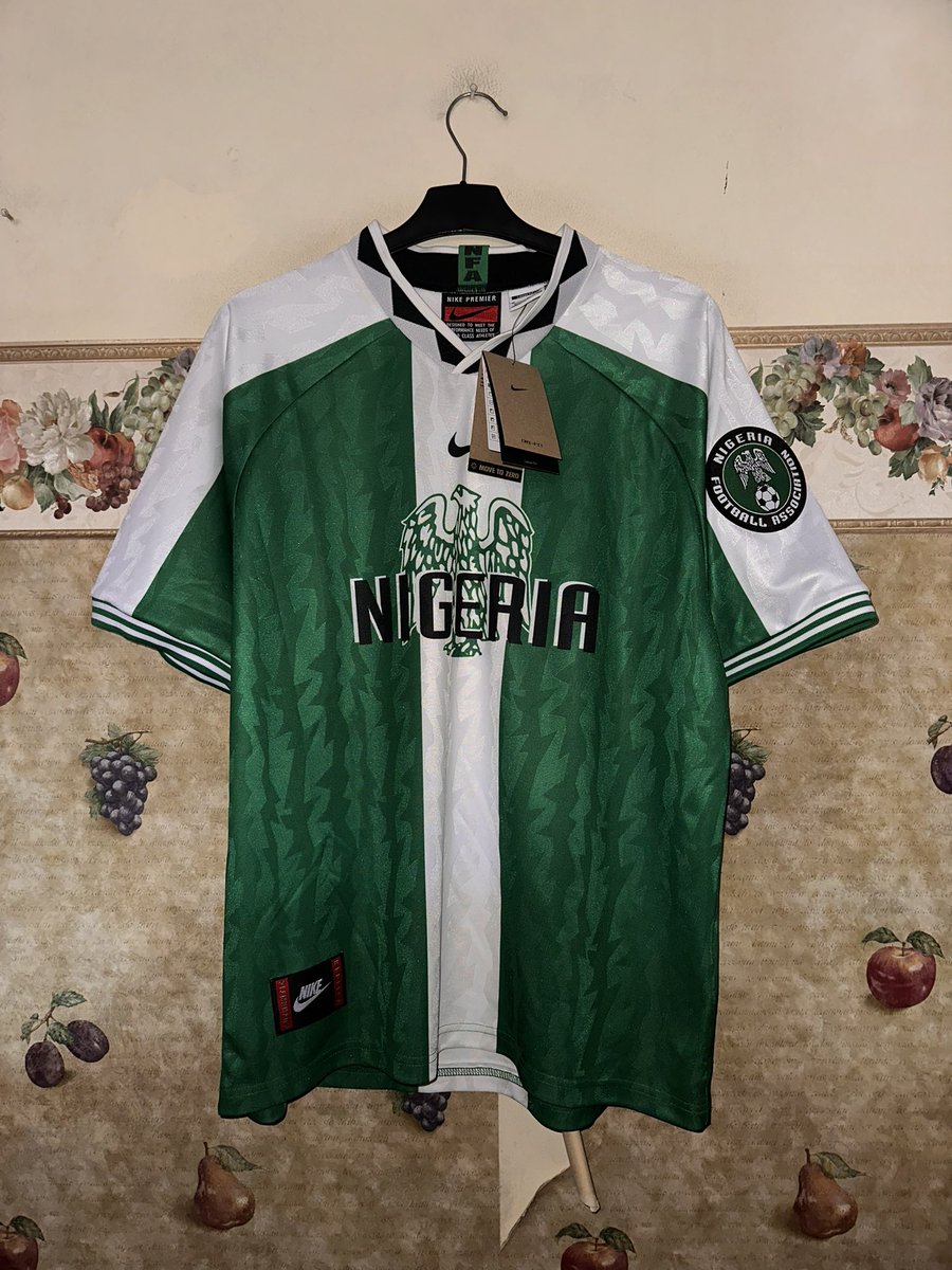 Football in Paradise tweet media