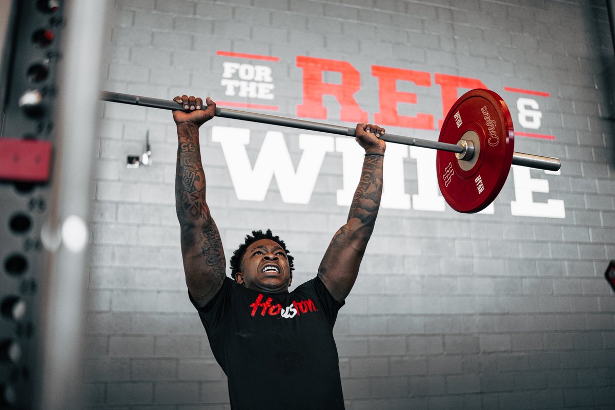 UHCougarFB's tweet photo. FOR THE RED AND WHITE 🏋️ https://t.co/ZgyRSr9Wep