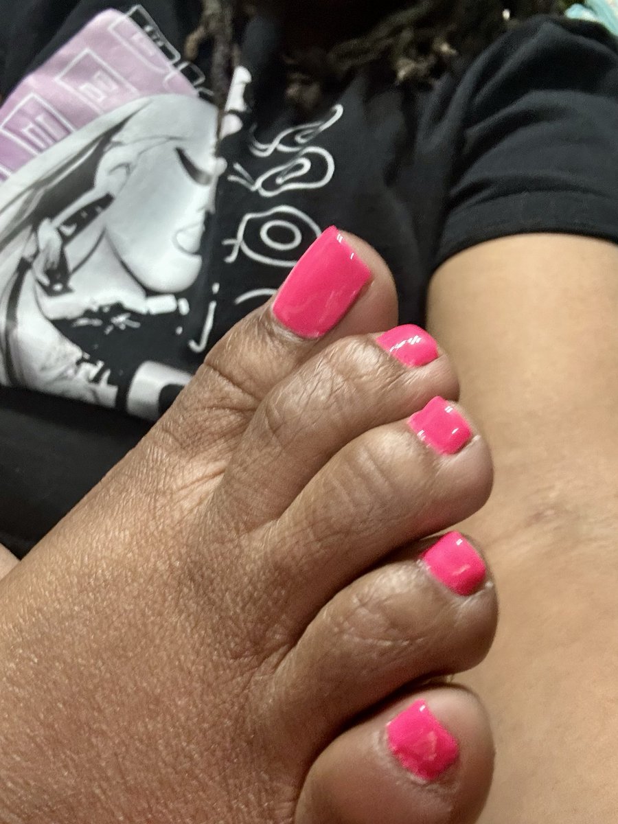 Tippi3To3s's tweet photo. 💋

#kissable #feet #feetworshi̇p #feetfetısh #feetِ https://t.co/BFOHE4WWTn