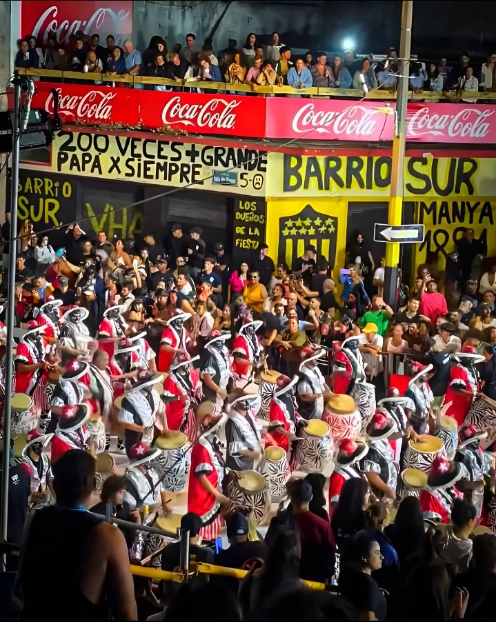 SOMOS EL PUEBLO Y EL CARNAVAL