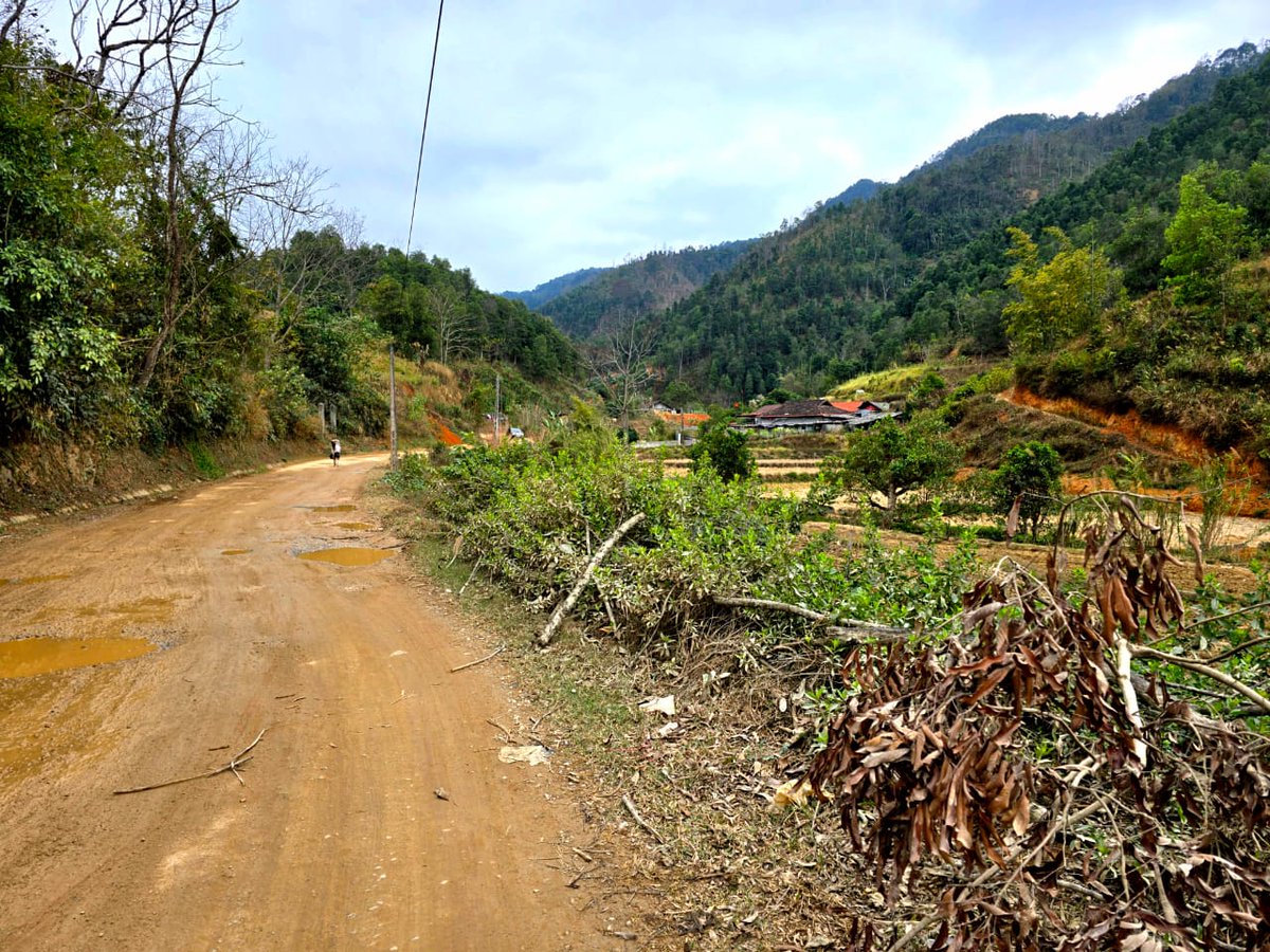 Boss1881's tweet photo. From Wild Roads to City Lights 🇻🇳
https://t.co/yX9yCSGCGJ
Traversing the Forgotten Corner of Lạng Sơn
#Travel #Adventures #Vietnam #RenOverSea #Motovlog #TravelVlog #TravelVietnam #VietnamAdventure #VietnamTravelSeries #VietnamTravel #ThatKae #LangSon #ThaiNguyen #TpThaiNguyen https://t.co/fLthWNZfu5