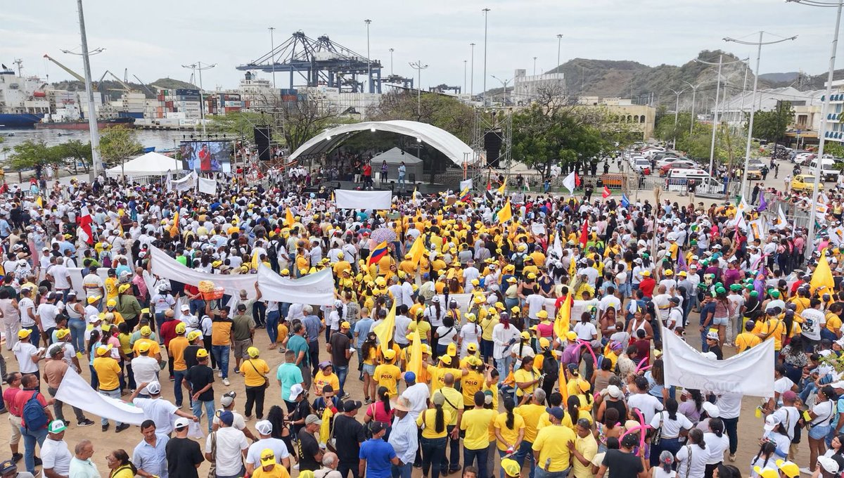 La Sierra Nevada y el mar Caribe fueron testigos del masivo respaldo del pueblo magdalenense al Pacto Histórico, Iván Cepeda y las listas a Cámara y Senado.✊🏼🇨🇴

Delegaciones de cada rincón de nuestro departamento, llenaron de color y alegría el Camellón de la Bahía de Santa