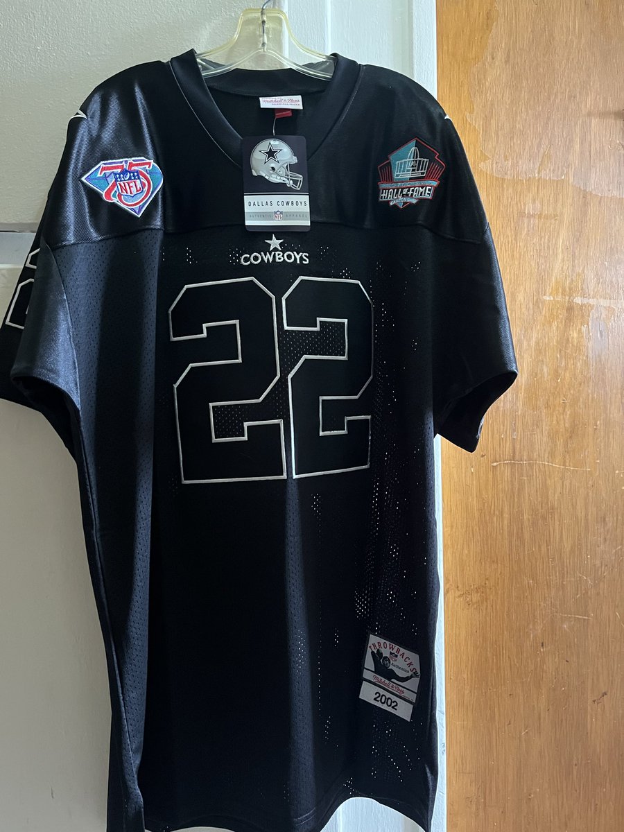 ChrisShannon711's tweet photo. @AttackOnCowboys Listen to 👉🏼Emmitt Smith 22 knows a lot #DallasCowboys https://t.co/fj36polSvb