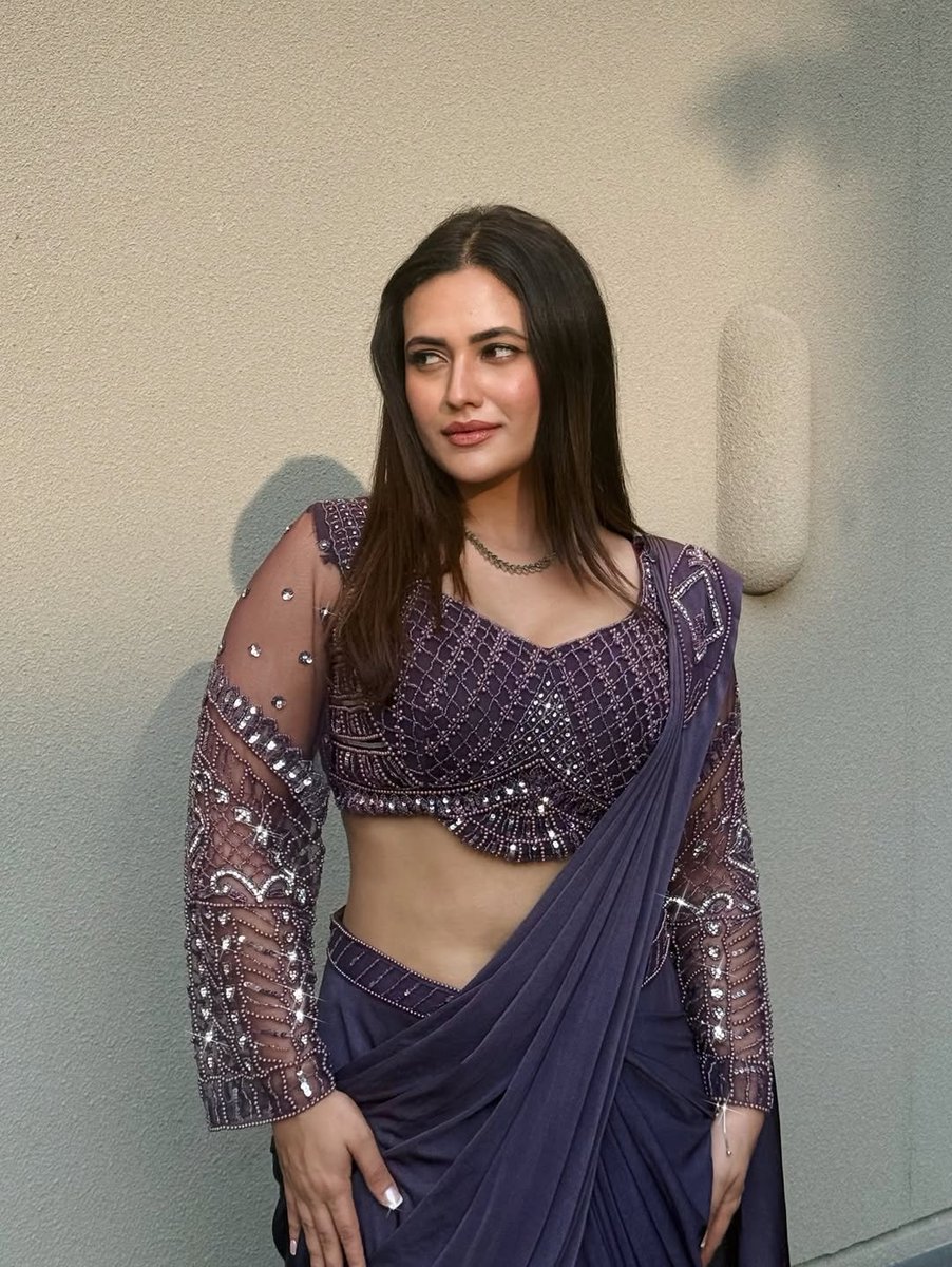 stargallery2020's tweet photo. Aahnaa Sharma 😍💥💥💥 https://t.co/ZdKmVy9AHI