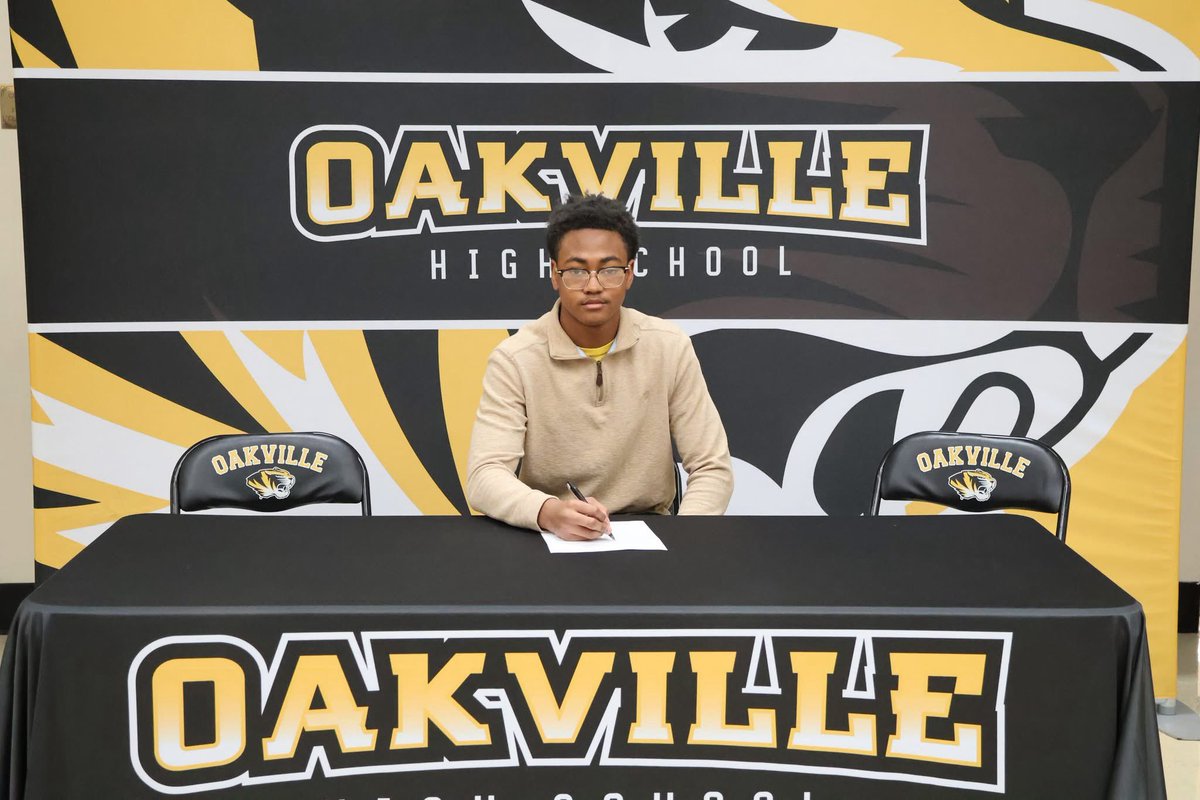 Oakville Tigers Football tweet media