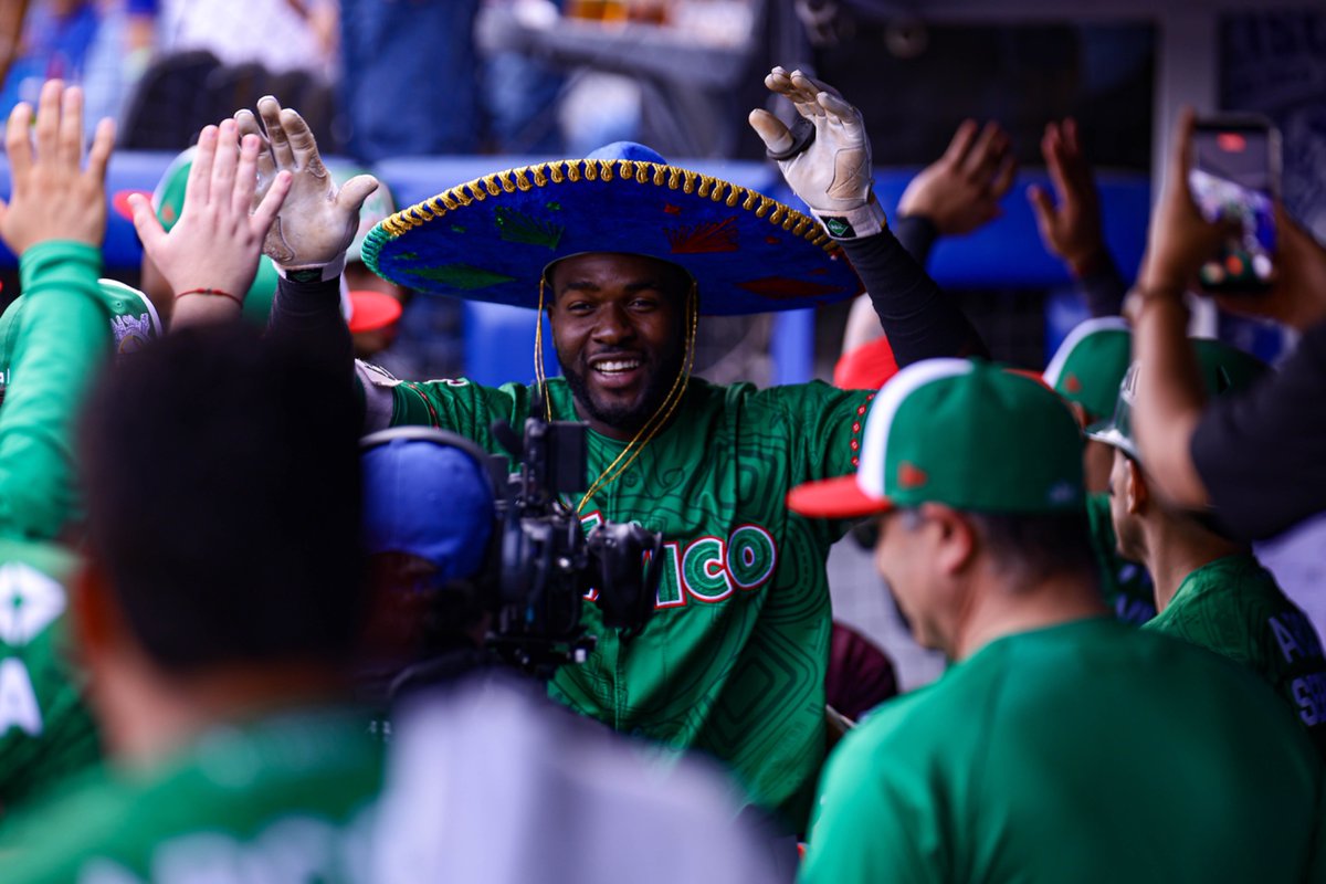 Los Tomateros de Culiacán (México Verde) avanzaron a la final de la Serie del Caribe apoyados en otra sobresaliente actuación de peloteros de los <a href="/leonesdeyucatan/">Leones de Yucatán</a>. Estevan Florial se fue de 4-2, con HR (2) y tres producidas, y Yadir Drake, de 5-3, con remolcada y anotada.