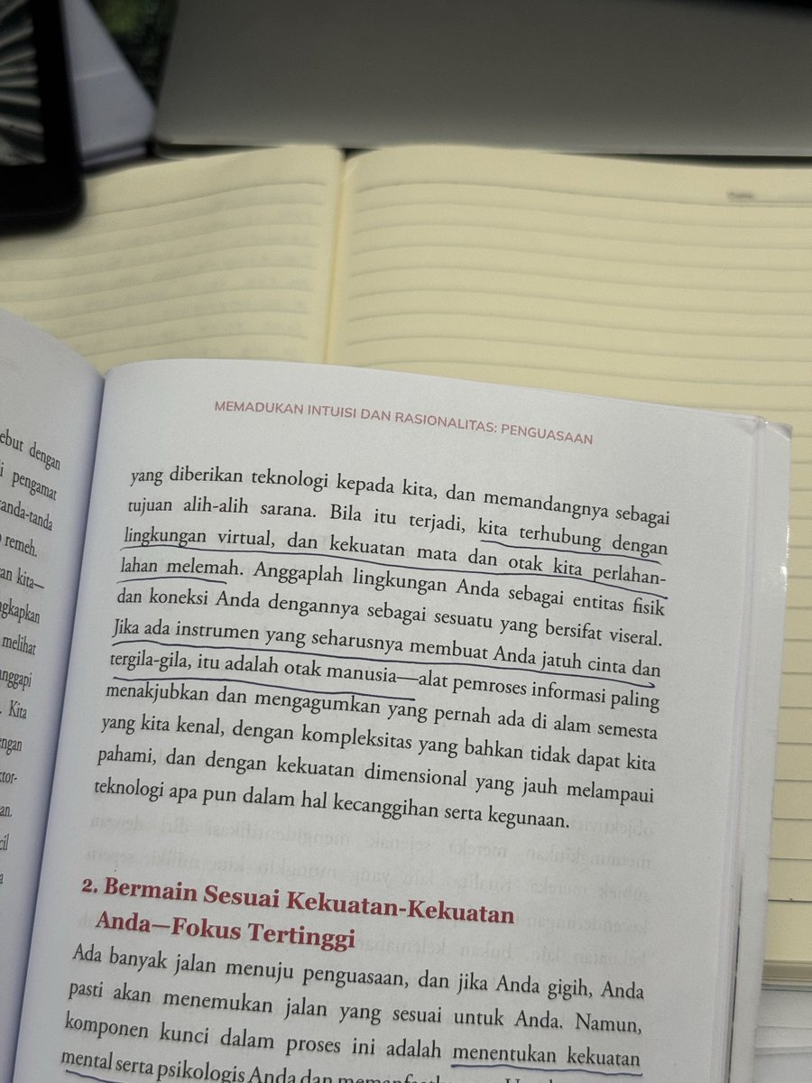 sunsetmatchaa's tweet image. Akhirnya mulai jatuh cinta lg sama membaca setelah diusahakan dalam lima bulan :)