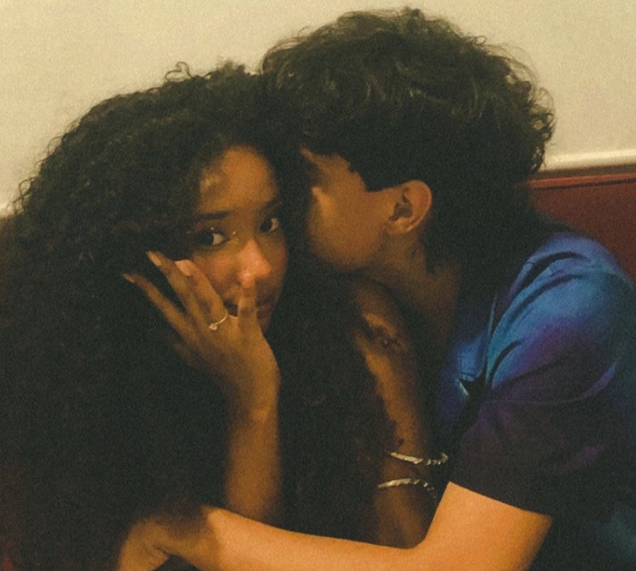 preta foda quente #façoacontecer tweet media