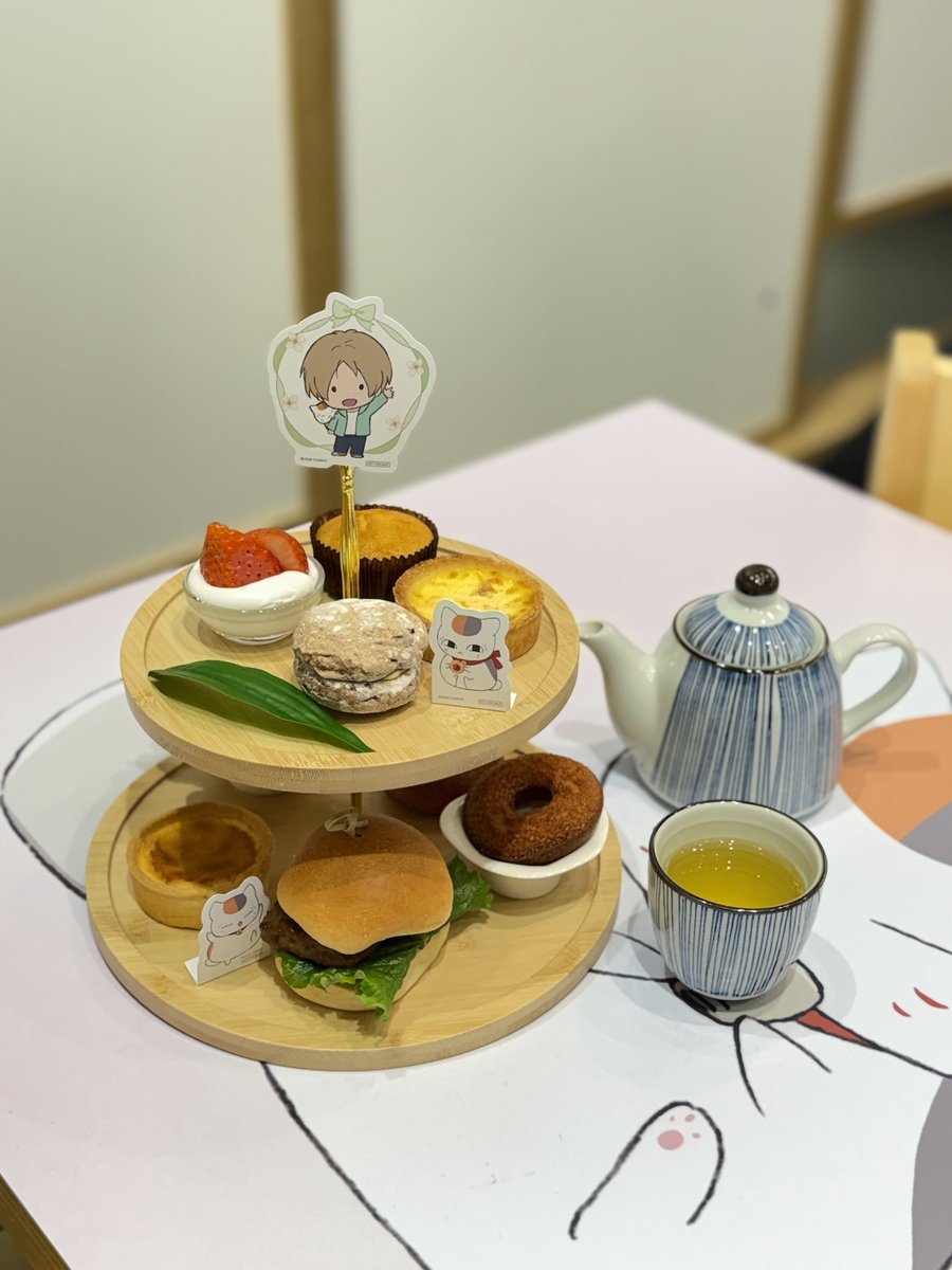 ovvio_official's tweet photo. <나츠메우인장XBOX Cafe>
한국 최초로 나츠메우인장 카페가 오픈했습니다‼️
추운 겨울 홍대 AK에서 나츠메와 야옹 선생을 만나 따뜻함을 느껴보세요😻
📅26.02.06 ~ 26.03.29
🏛️AK PLAZA 3층 BOX cafe&space
#나츠메우인장 #콜라보카페 #홍대AK #BOXCAFE https://t.co/l0CUdOpo9h