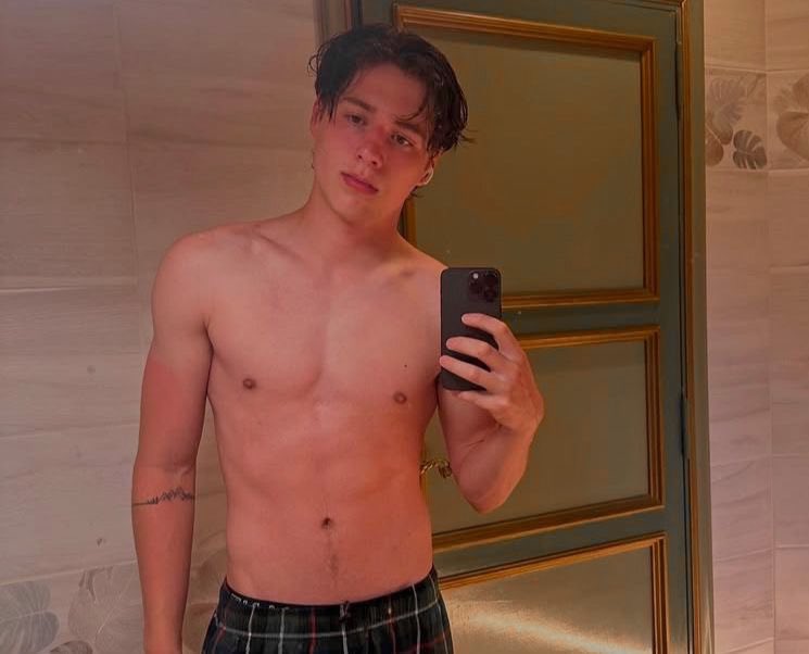 𝘥𝘢𝘯𝘯𝘺 𝘣𝘰𝘺. tweet media