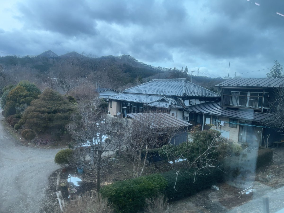 ネジティブパンチ tweet media