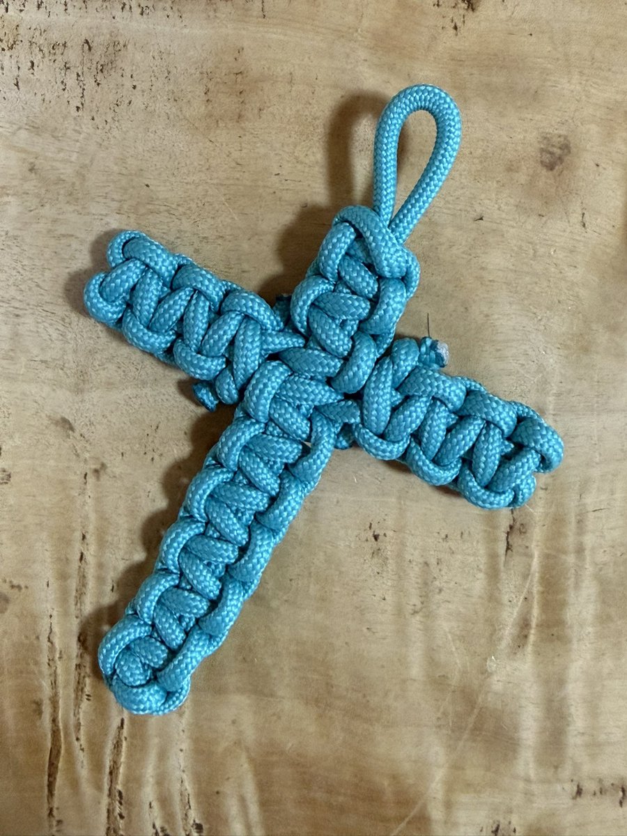 Koyuki528Kaz's tweet photo. #PARACODE
 #HANDMADE

十字架で作ったはずが、娘に見せたら、「藁人形⁉️」って一言で片付けられた⋯ https://t.co/wQThqcz05d