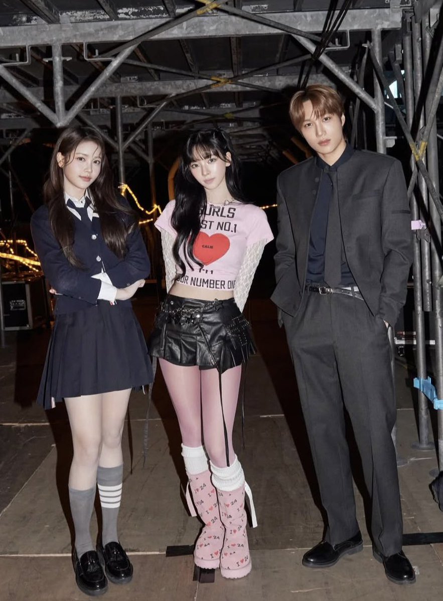 starfess's tweet image. -star KARINA, KAI, CARMEN!

the 카 Ka/Ca line 😭 lucuuu, ingin tau yang lain itu line line apa, seperti bambi line dll 🤏