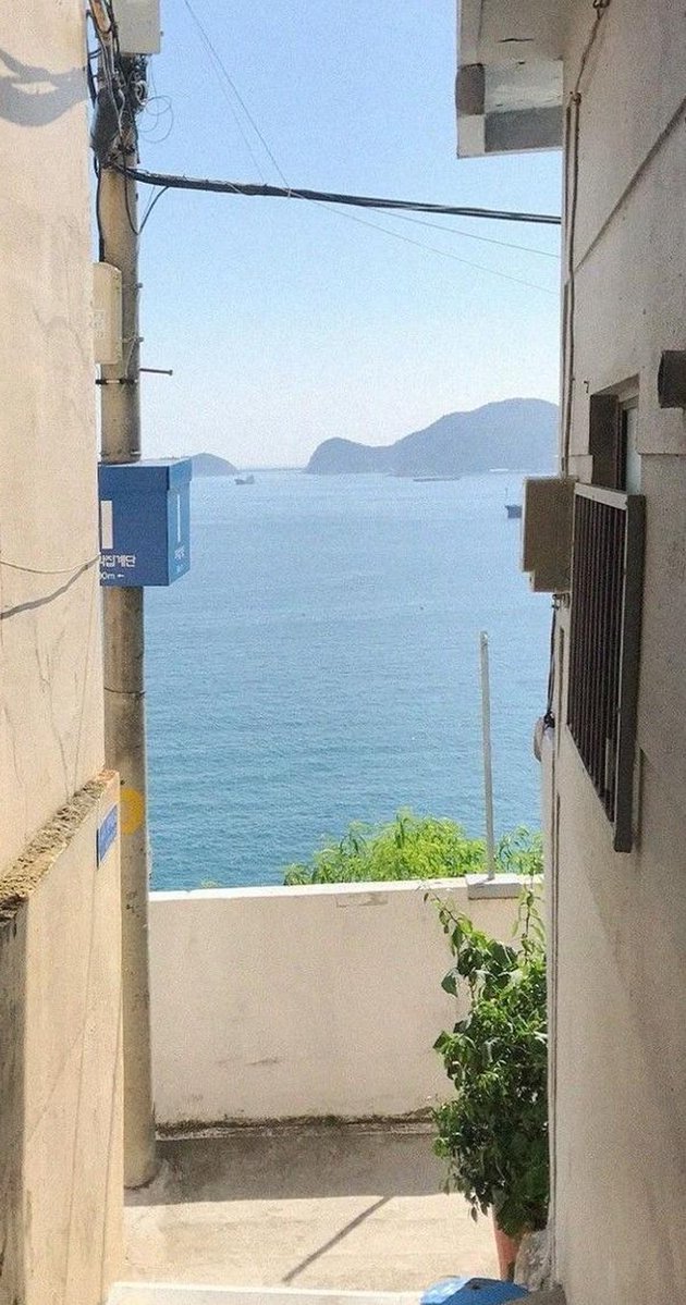 formlesspath's tweet image. 愛が痛い 😄