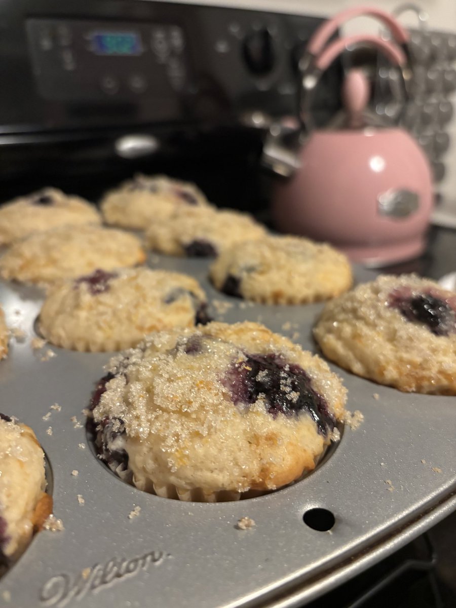 wild (blueberry) friday night. 

#baking #foodie #sourdough