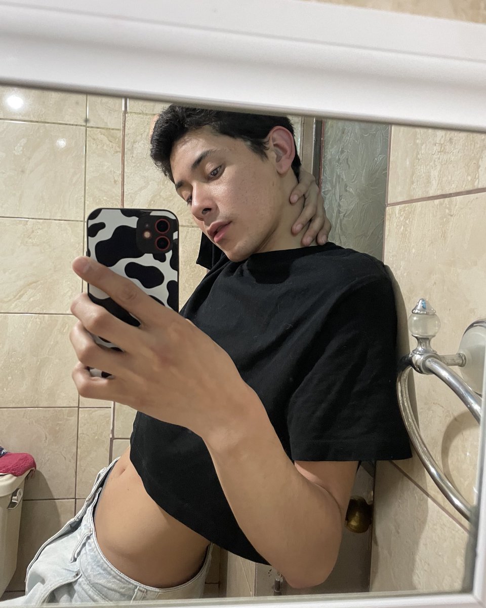 iamjavierh's tweet photo. Ojalá tuviera el abdomen marcado.
Pero ya está ese objetivo para este año 😛 https://t.co/MvHfVV2C5v