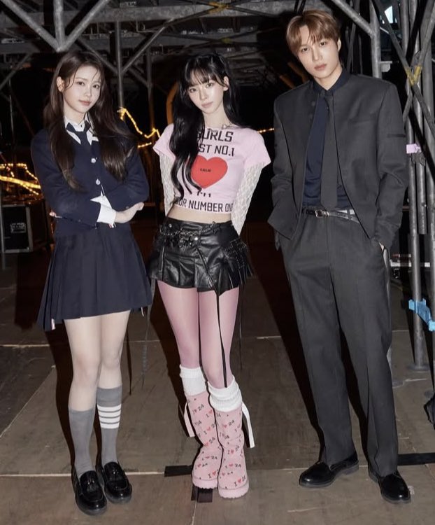 DYEEEMN!!! 

#KAI #KARINA #CARMEN