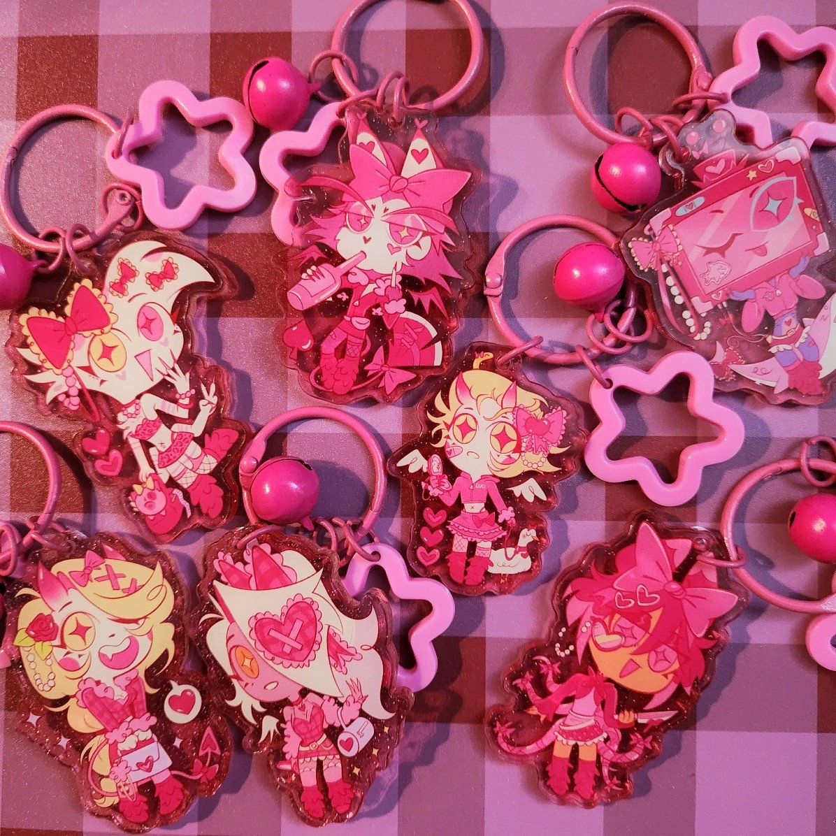 SAMPLES OF MY PINK GYARU HAZBIN CHARMS ARRIVED WHEEEE

#hazbinhotel