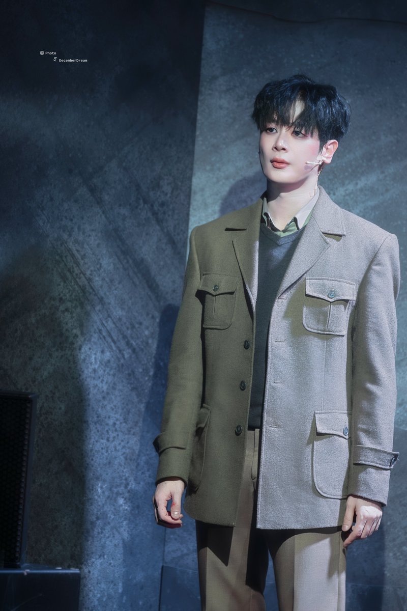 DecemberDream📸 tweet media