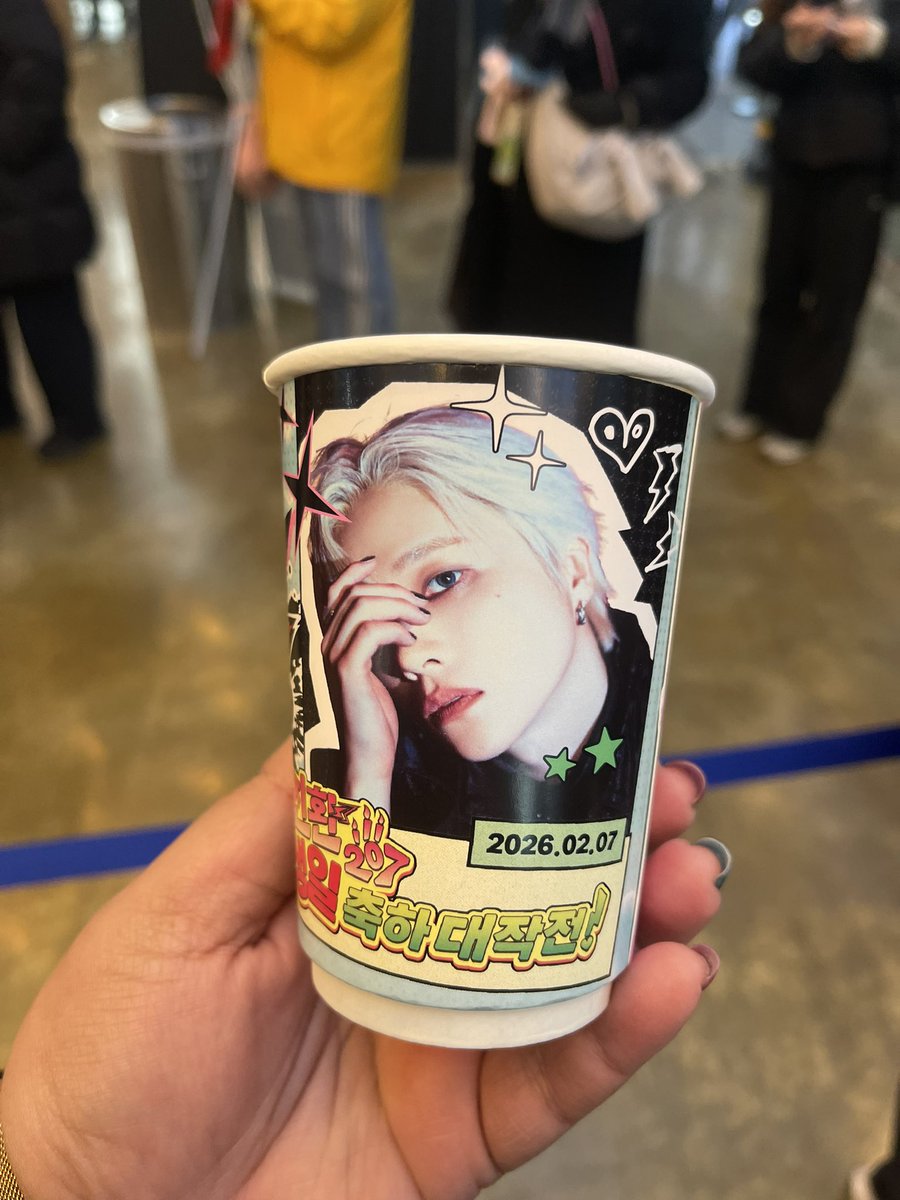 Thank you for the special gifts!💝

#ShiningStarJinhwanDay
#우리의_주제_진환아_생일축하해