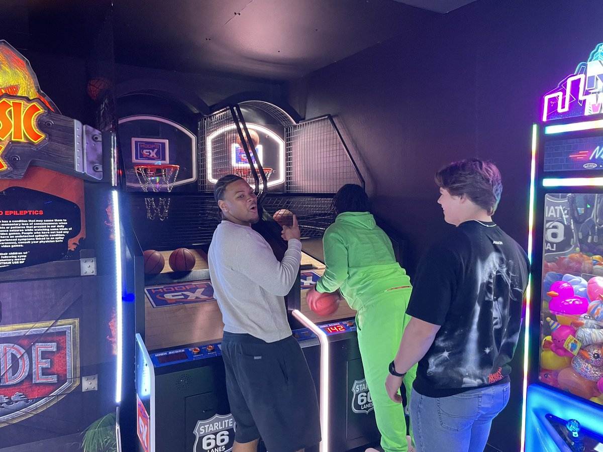 330BallCoach's tweet image. League of Extraordinary Gentlemen! @NAU_Football #JackBoyz #RBU