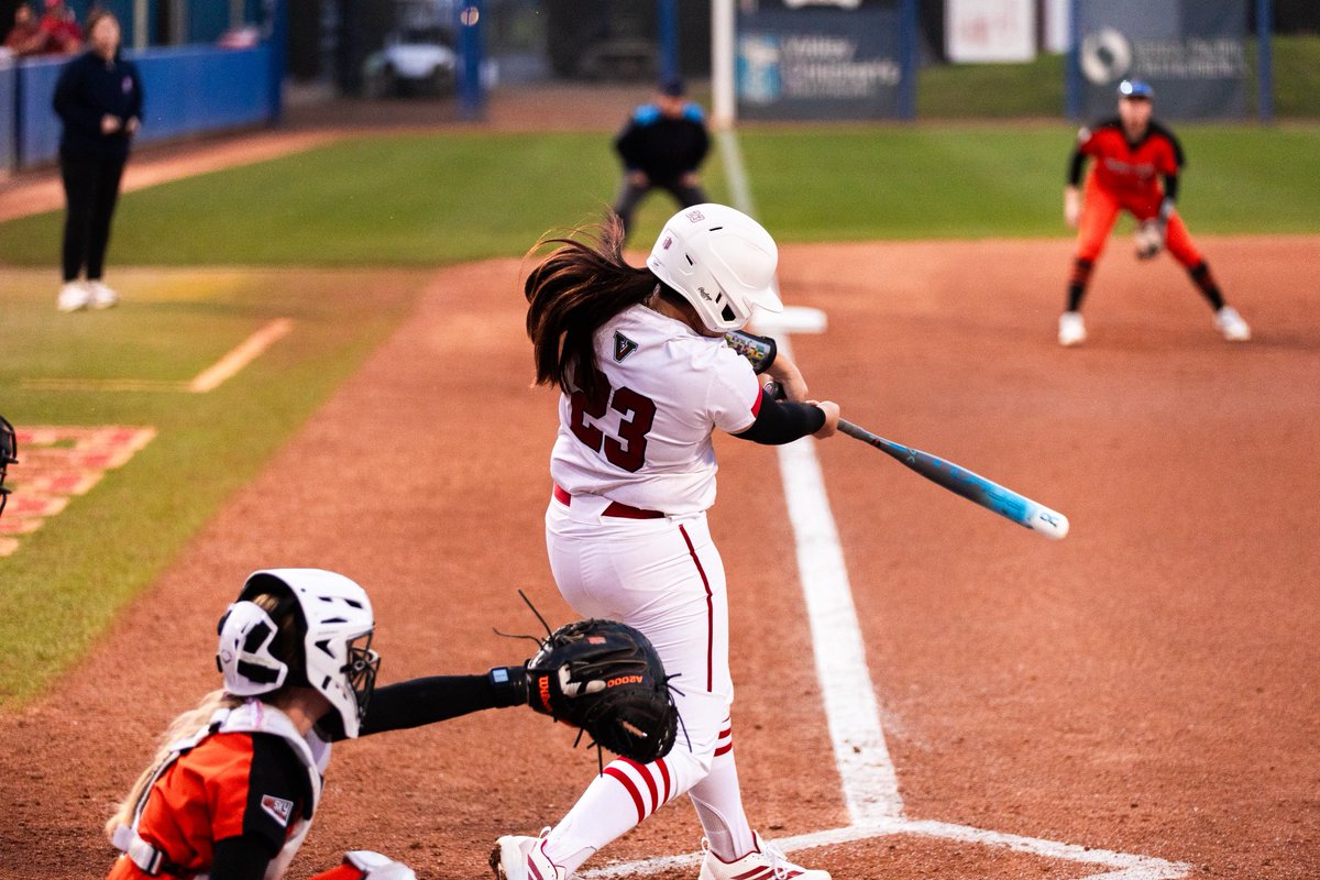 FresnoStateSB's tweet photo. JERZIE LIANA CALLS GAME WITH 3 RBI’s 🔋🔋 https://t.co/t7XlG5dv5F