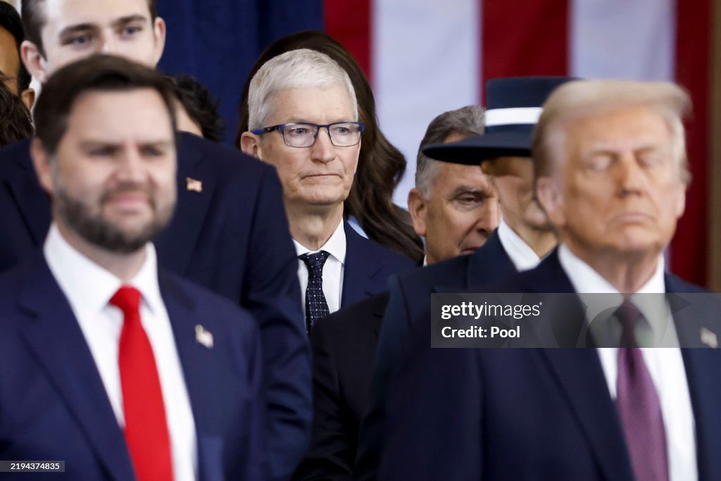 mattxiv's tweet image. just insane to me when billionaires want to be part of arts and culture while actively supporting fascism. evil mental gymnastics