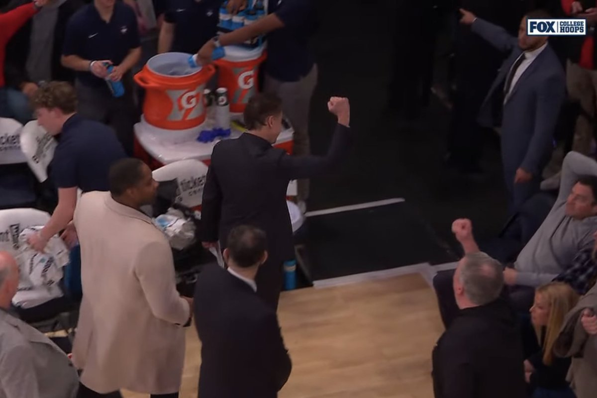 No Context College Basketball tweet media