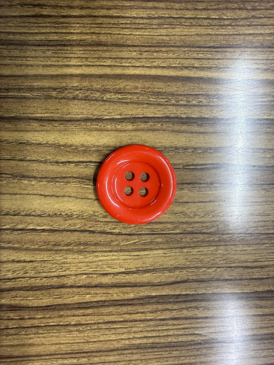 拾得物になります！

心当たりがある方受付にお願いします！