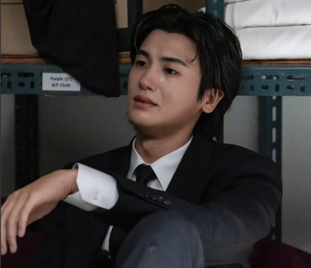 RINAPHS61116's tweet photo. えぇーー
1次落ちた時から嫌な予感はしてました。
全落ちですが……
FC入ってますがこれは一般で取れって事で?
最強子犬男子みつけた♡
#パクヒョンシク
#朴炯植
#parkhyungsik
#phs1116
#大好きな人
#大好きな背中
声♡背中♡肩幅♡
手♡爪♡喉仏♡
顔♡ https://t.co/PhnKHMqHci
