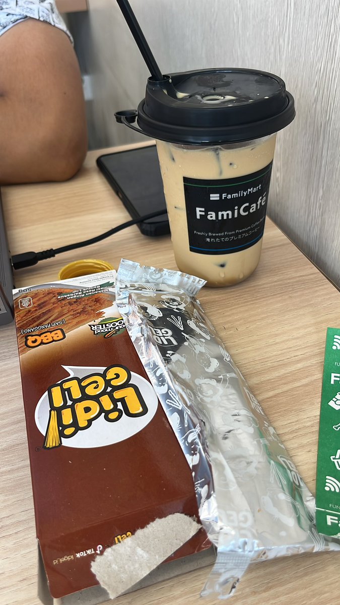 aku_zuzu's tweet photo. Aku tiap ke fm skalu mncri enih https://t.co/W1OioR93Eg