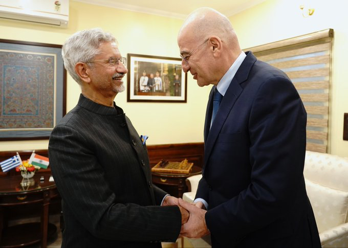 -One move by #India made Saudi Arabia issue an immediate clarification
-Move was visit of Greek Defence Minister Nikos Dendias &amp; talks with Rajnath Singh &amp; S. Jaishankar on defence ties &amp; security 
-India was seriously pushing for “Mediterranean Quad” or "3+1" group: India,