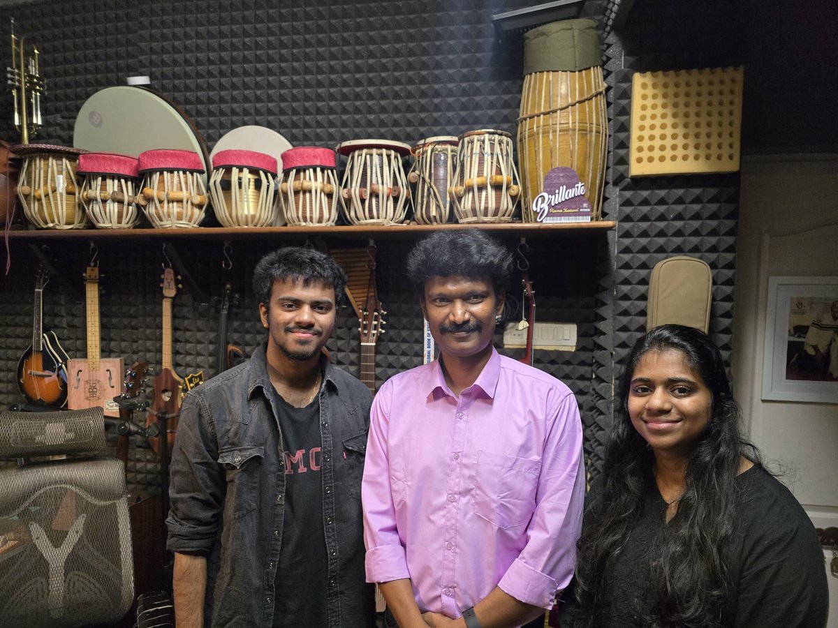 Muthamil tweet media