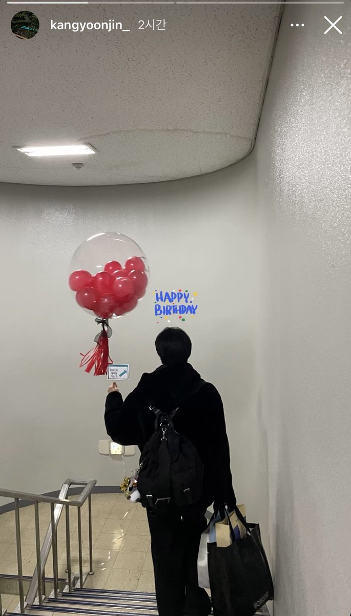 🎈
🐰

귀여워❤️❤️

🔗 instagram.com/stories/kangyo…