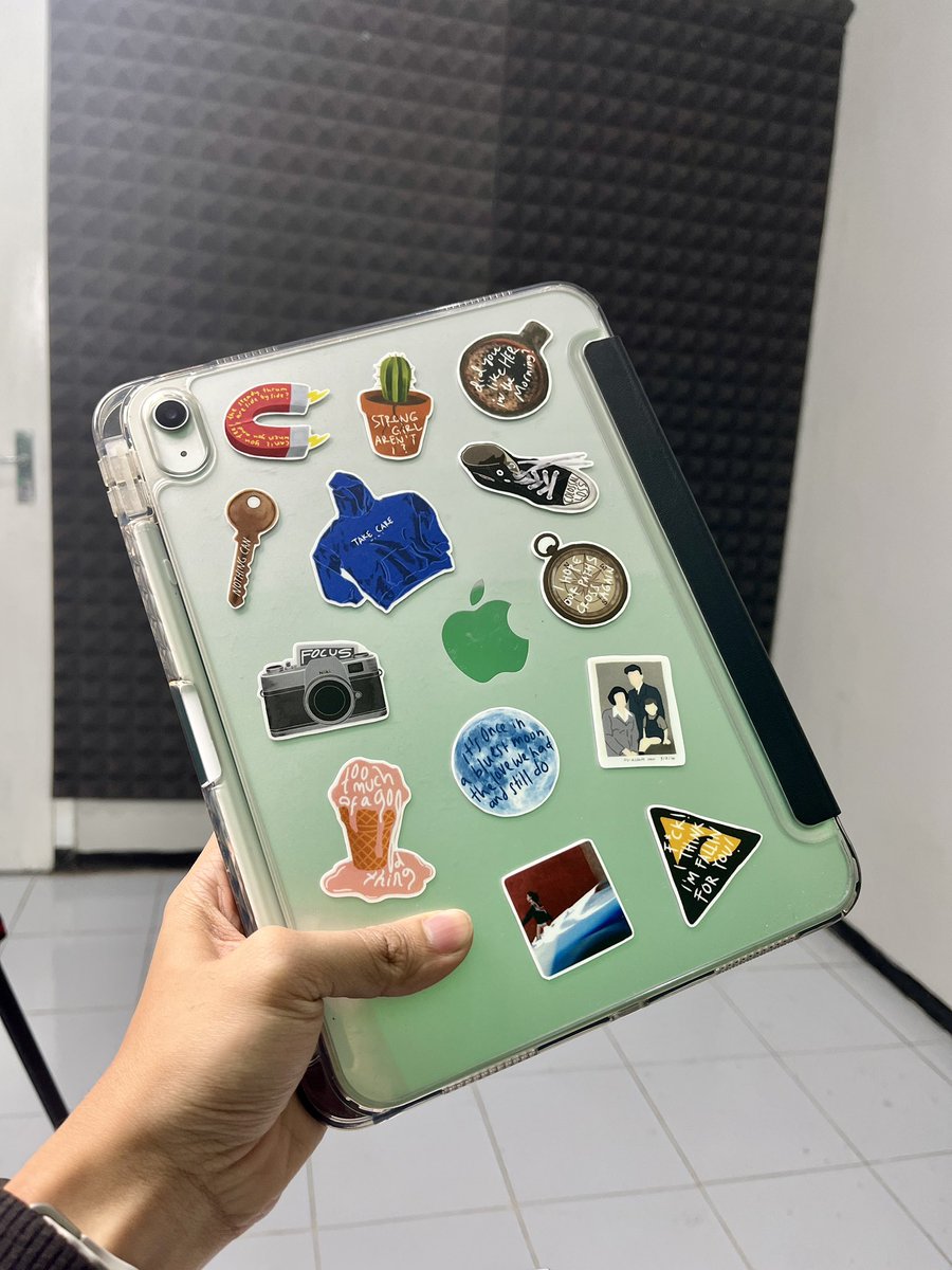 moonsstuck's tweet image. X/Twitter do your magic

Buat kalian para #PasienNiki belom afdol jadi pasien Niki kalo belum punya printilan gemas bikinanku ini

Sticker udah waterproof anti badai anti air mata backburner dan keychainnya udah double sided acrylic jadi strong menghadapi segala kegalauanmu itu😓