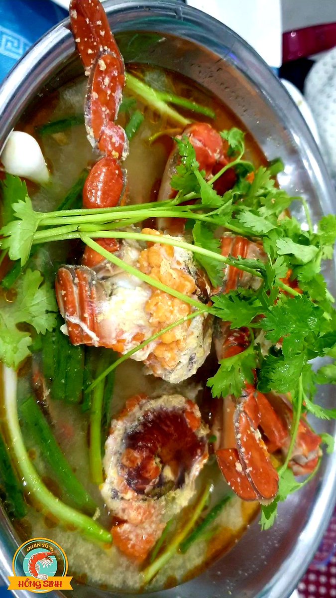 QUANHONGSINH's tweet image. 🧑‍🍳 #LUNCHTIME
The rich, reddish-orange crab roe is the "soul" of this hot pot dish. It's like your inner strength—radiant, rich, and full of energy.

Lớp gạch cua đỏ cam, béo ngậy chính là "linh hồn" của món lẩu. Nó giống như sức mạnh nội tâm của bạn rực rỡ, đậm