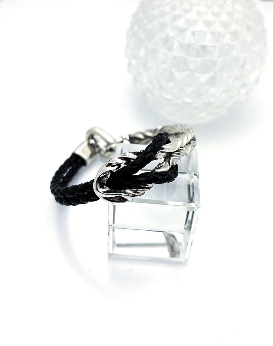 こんにちは！大阪店亀田です🐢 RT:HERCULES BRACEが再入荷しました