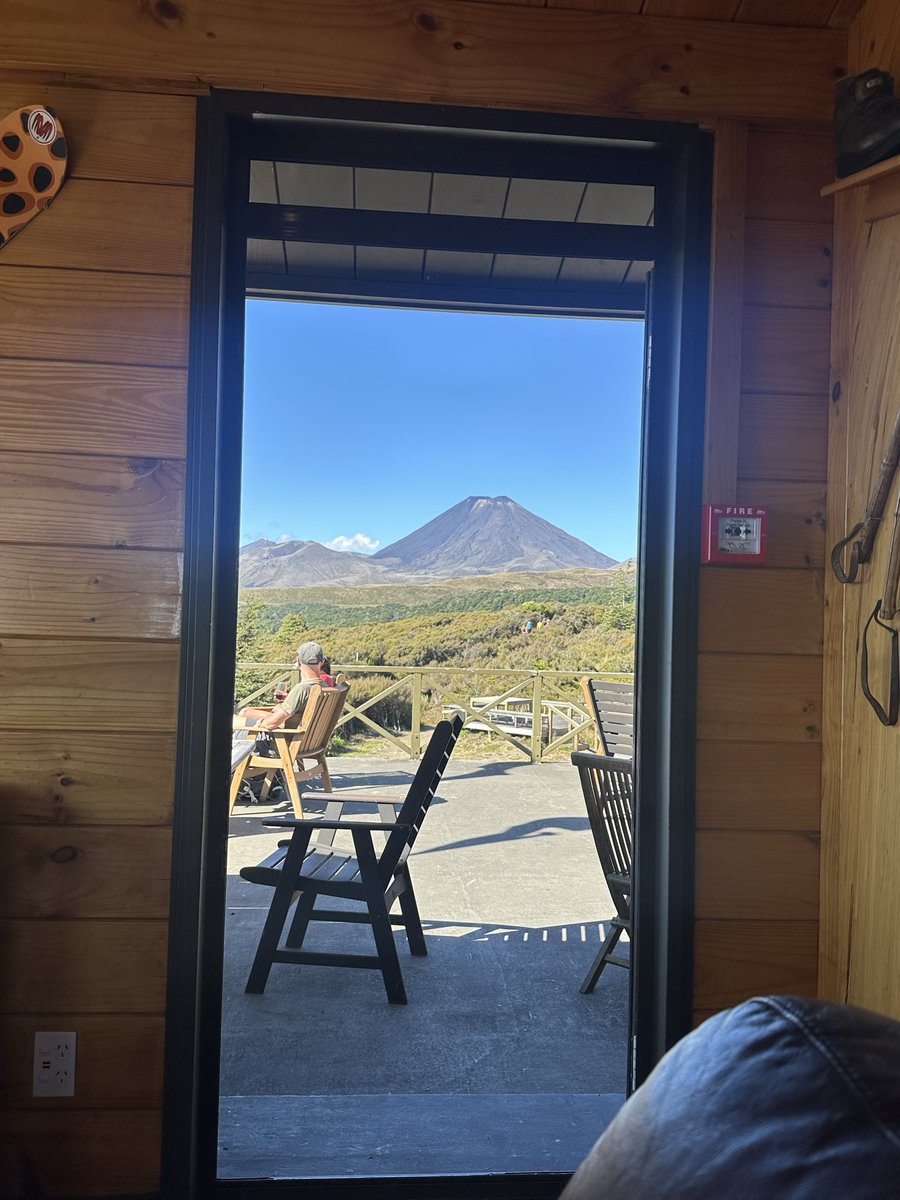 UA from New Zealand 🍺 
(Useless Afternoon)

Hiked under Mount Doom yesterday, very fitting given the market conditions.

Still here.
Still bullish.
Still utterly and completely $USELESS.

USELESS to multi billions will happen.

All coins are USELESS but only one coin admits it.