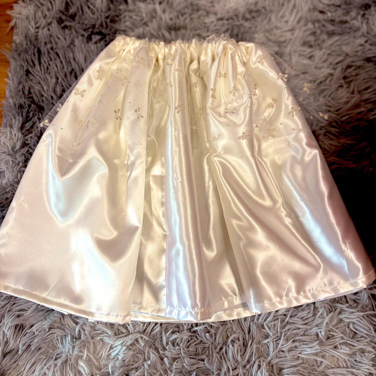 娘の学芸会のスカート作った…ハァハァ…やっぱり物理はcmd+zできない緊張感がたまらんね