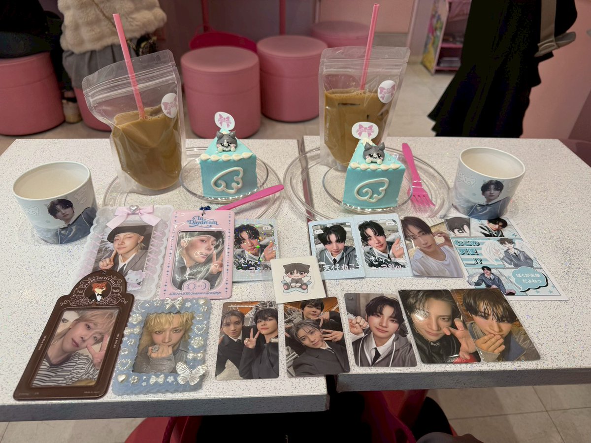 ysthjwr's tweet photo. センカペ巡り①
2026 YUMA BIRTHDAY EVENT
@ymnya__22 様(@yolumlovesyou)　
ケーキと特典がめちゃくちゃ可愛くて天才でしたー😻🩵
#22日和 　#YUMA #유마 
#HAPPY_YUMA_DAY https://t.co/4FzVCUu8gs