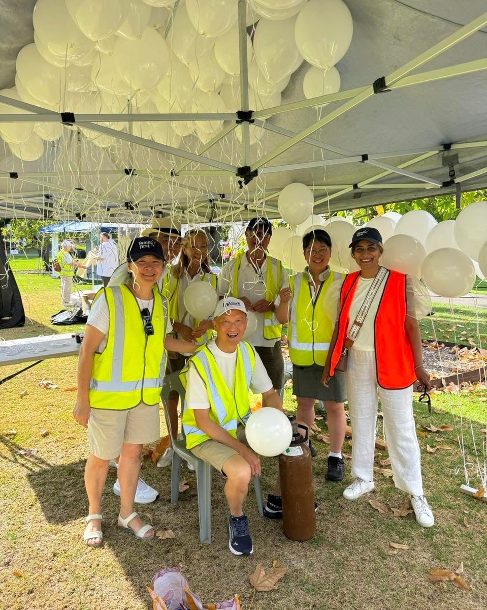 FamilyAu's tweet image. The Family First team was there to peacefully affirm that every human life is precious at the Love Adelaide Walk for Life!
.
.
.
.
.
#loveadelaide #southaustralia