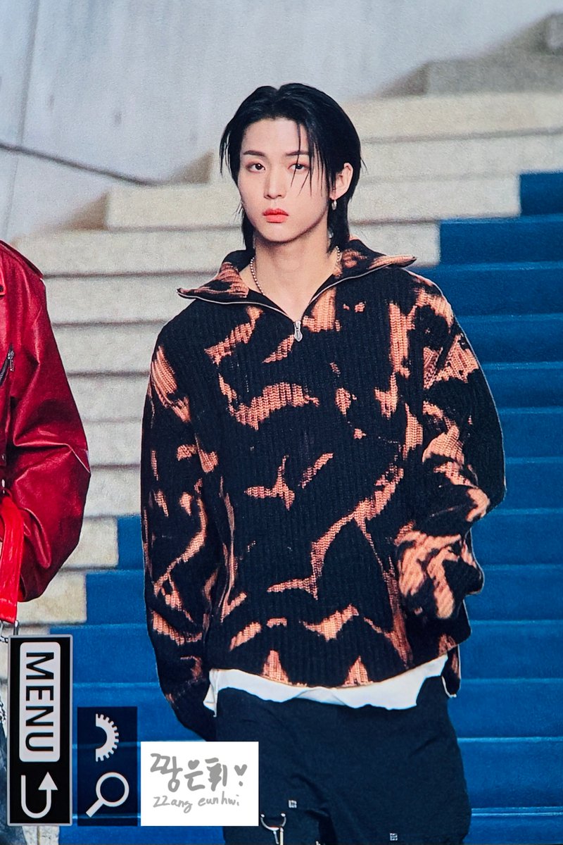 zzangeunhwi's tweet photo. 260207 서울패션위크 포토월

#은휘 #휘봐휘봐
#TNX #HWI #티엔엑스 https://t.co/hB3B4LT5ZC
