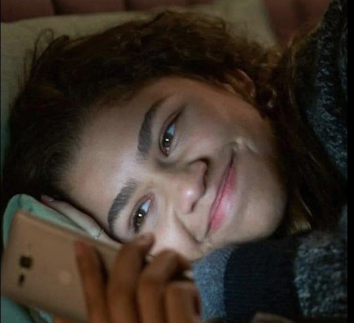 ver casi 2 horas a tini siendo ella misma y estando tan feliz es una curita al corazón, estuve así todo el stream