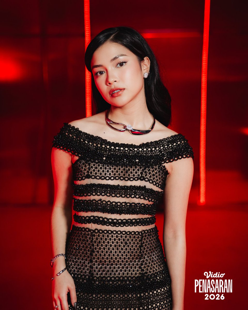 vidio's tweet photo. Jasmine Nadya - Kyandra Sembel https://t.co/SSoVzxXtc6