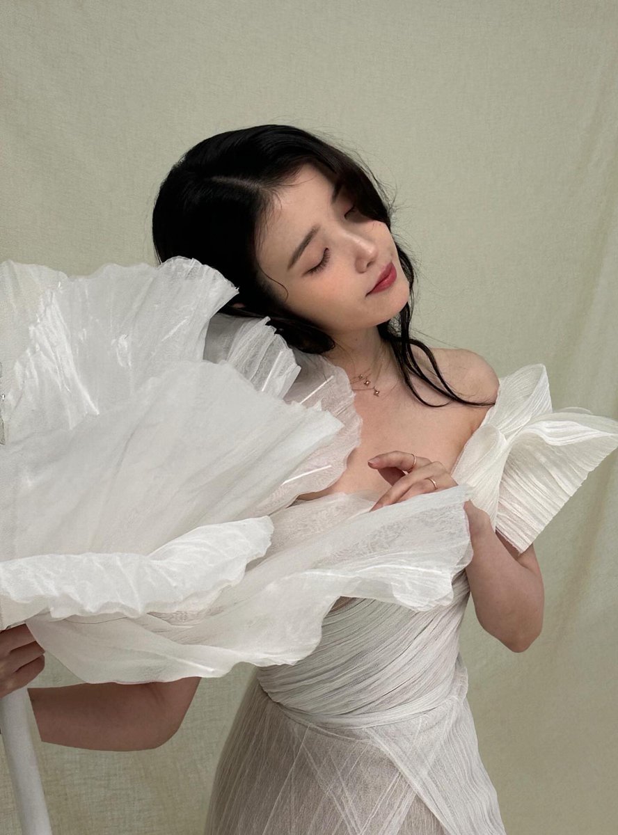 iuedelweiss's tweet image. 여신님…🤍