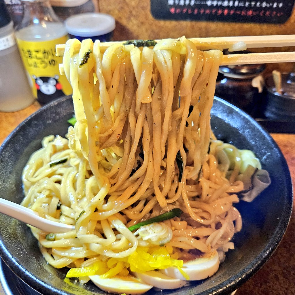 🌨️麺の蔵かめだ屋🔥
本日の激辛フェス麺📡ロックオン🚢
🍜羽村唐辛子の旨辛油そば‼️いざ💥参戦💃オリジナルへ🈂️辛ニラ🌿・キザたま🧅・イエロータク✨でゴージャス映えww🤣啜る前に…破壊神マゼ🌀タレの香り高め♨️ジワジワ痺れ辛さ🤩旨い💕
滑舌フェフ姉さんwwゴチかめださま🌟🌟🌟🌟🌟
<a href="/2012Kamedaya/">麺の蔵かめだ屋2024【公式】</a>