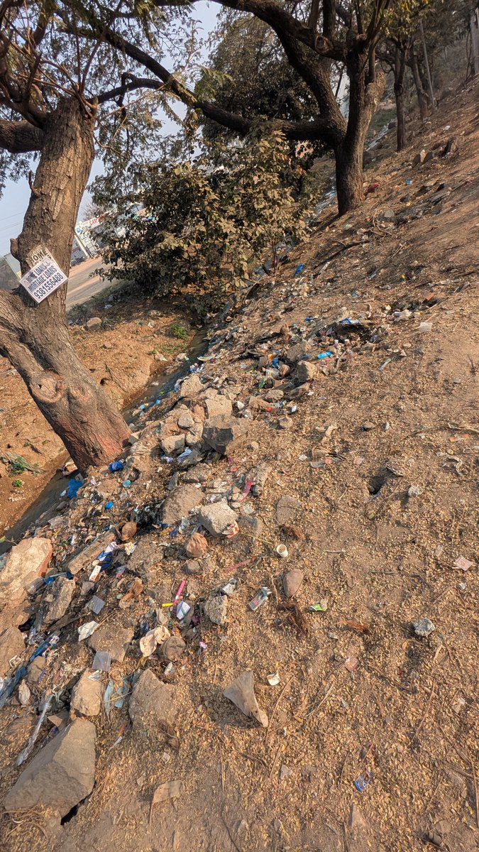 harshith5iv's tweet photo. @MC_Badangpet @GHMCOnline @CommissionrGHMC Rcid road , mallapur, balapur , hyd 500005 https://t.co/OD5WwU2vbv