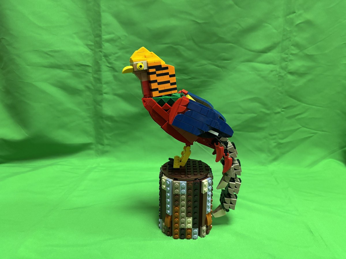makoto_lake's tweet image. #レゴで作る世界の鳥たち
キンケイ/Golden Pheasant
モデル入力から組み上げ途中もちょこちょこ改良が重なりましたがやっとできました。いつも通り実際の鳥はリプ欄に。